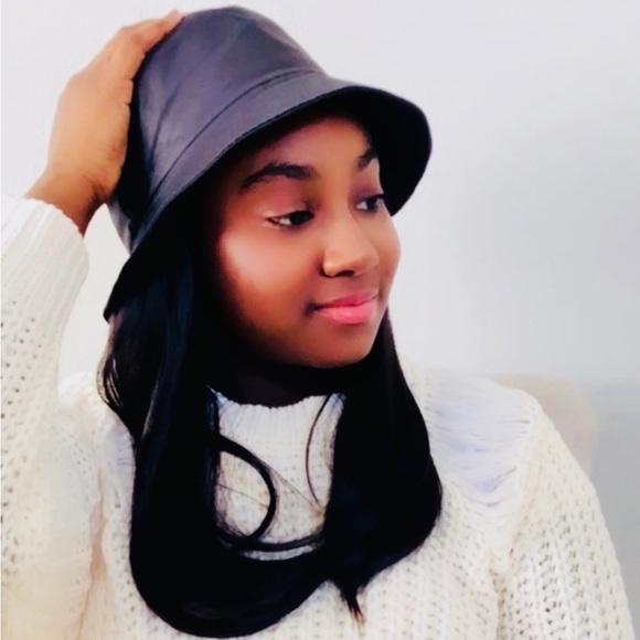 Wig cap come in handy/ bad hair days sometimes our hair doesn't cooperate - Picture 2 of 6